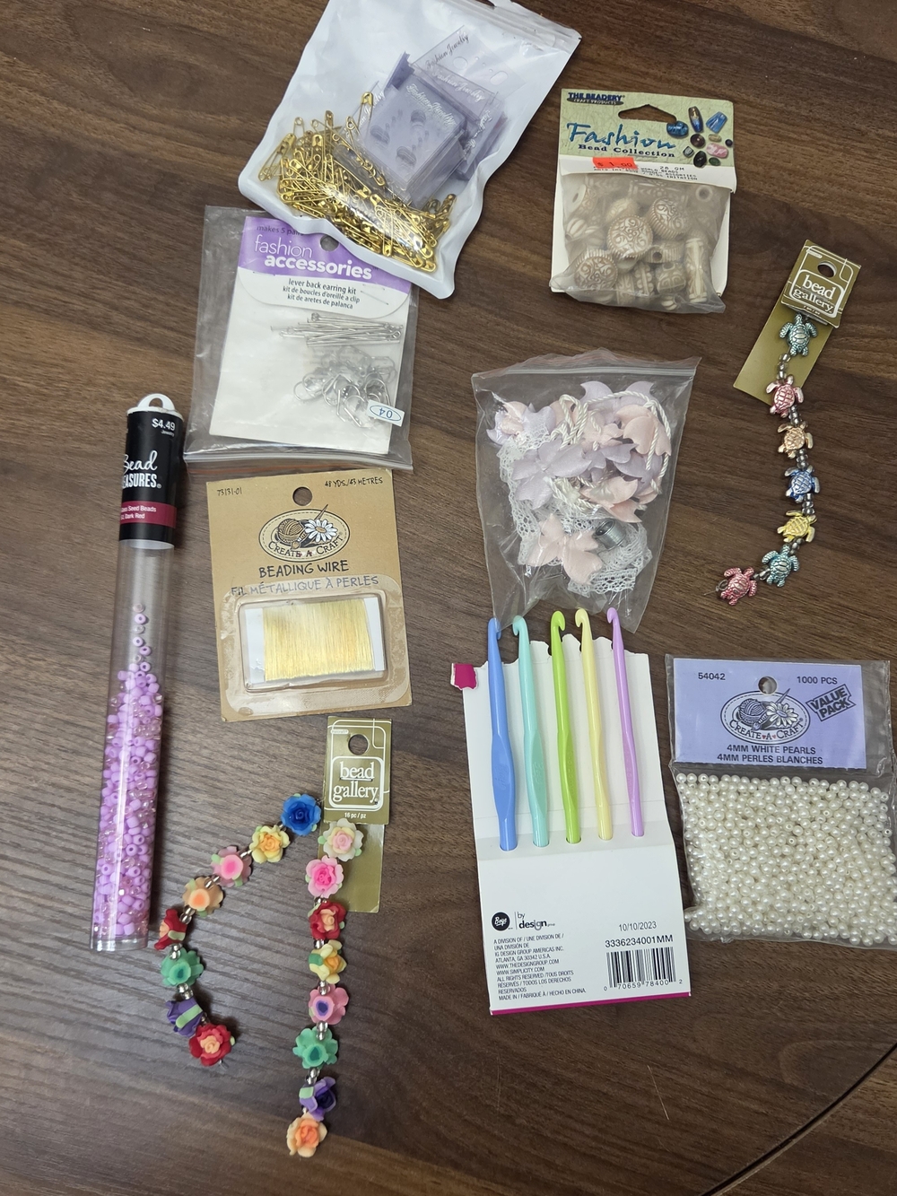 Gallery Colorful Flower Beads & Pink Pearls Craft Kit